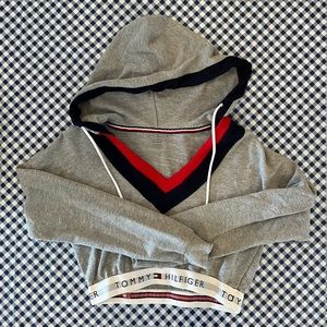 Tommy Hilfiger Women’s Cropped Hoodie with Signature Waistband; Size XS
